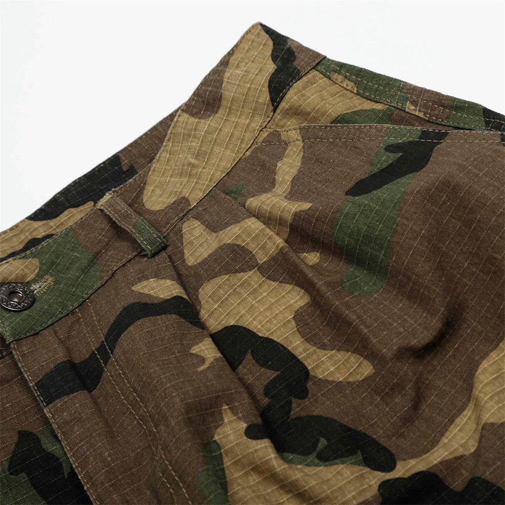 Loose Wide-Leg Camouflage Shorts